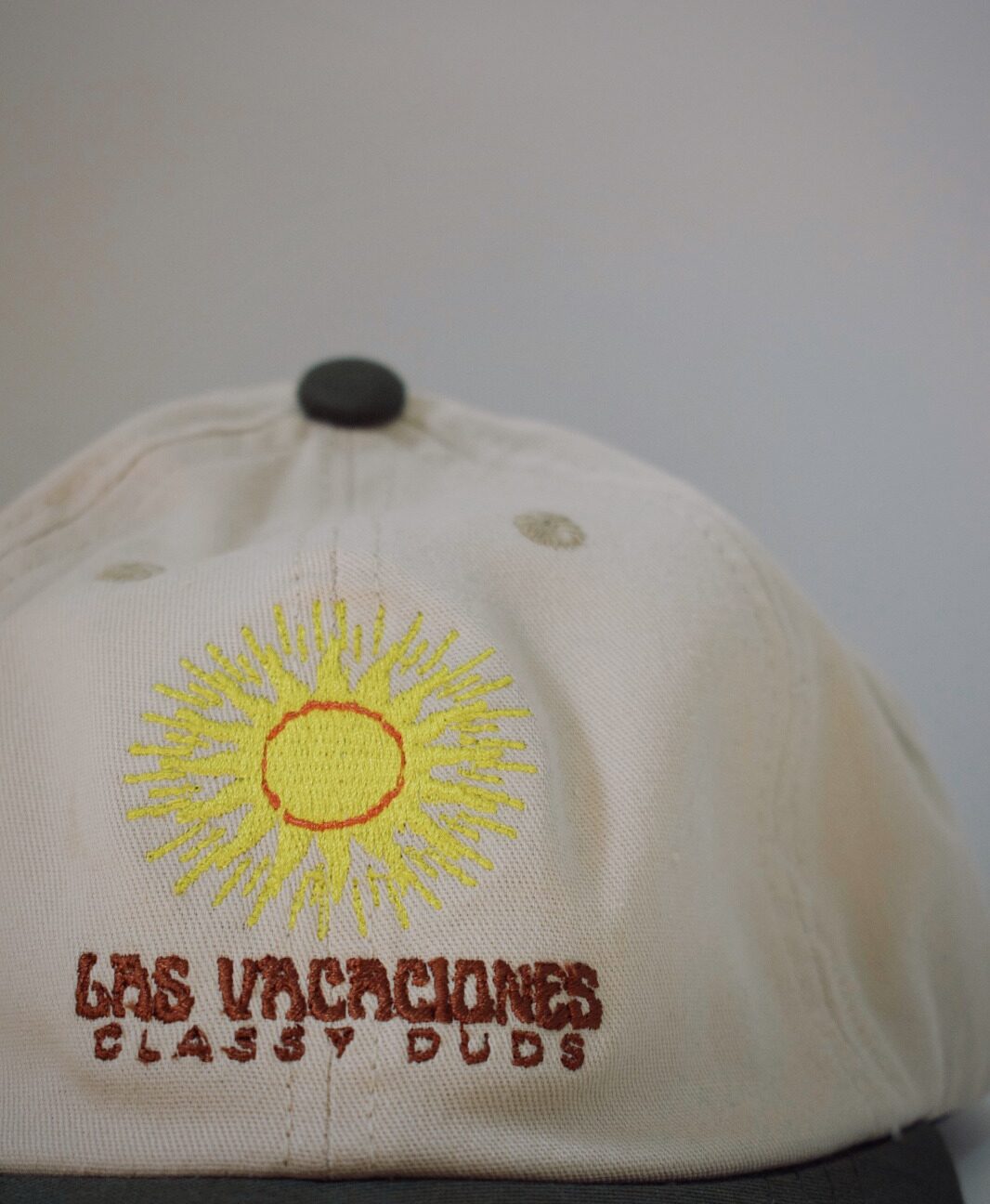 Boné Dad Hat Las Vacaciones Off White